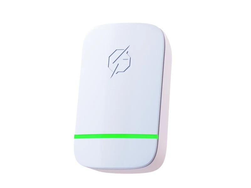 Plug-in energy saver device with retail box