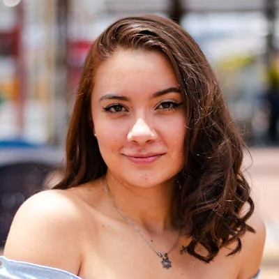 Sarah Mitchell, article author